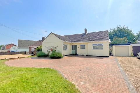 3 bedroom detached bungalow for sale, Barbrook Lane, Tiptree, Colchester, CO5