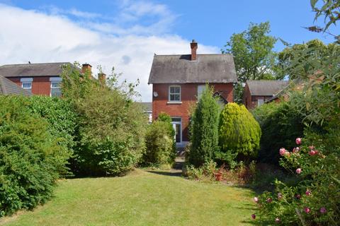 3 bedroom detached house for sale, Albert Street., Brigg, DN20