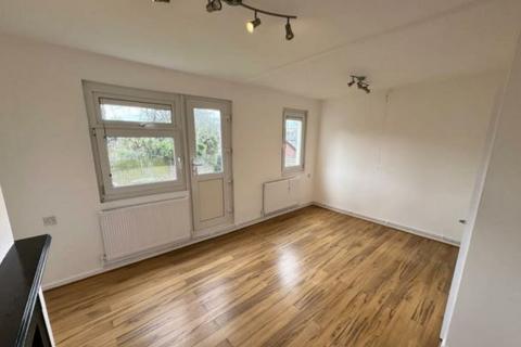 Studio for sale, Aldrington Road, London SW16