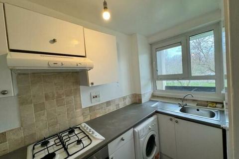 Studio for sale, Aldrington Road, London SW16