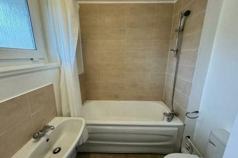 67 Aldrington Road, London, SW16 1TU