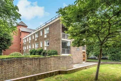 67 Aldrington Road, London, SW16 1TU