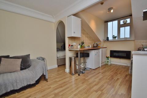 1 bedroom flat to rent, 289 Harrogate Road, Leeds LS17