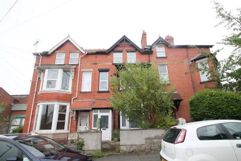 2 bedroom apartment for sale, York Road, Colwyn Bay LL29