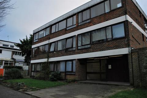 Studio to rent, Bampton Road Forest Hill SE23