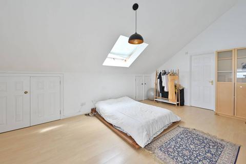 2 bedroom flat to rent, Charlotte House, Royal Docks, London, E16