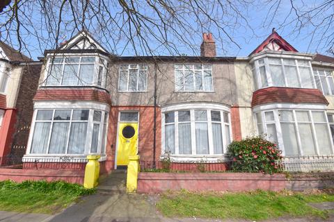 Menlove Avenue, Allerton, Liverpool, L18