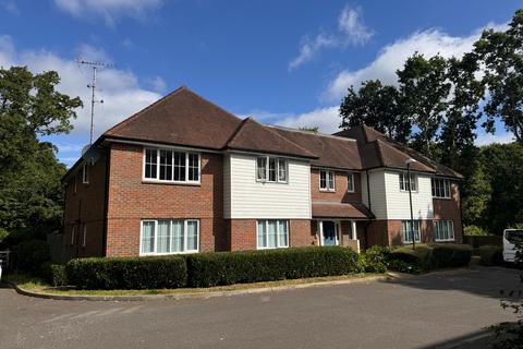 1 bedroom flat to rent, Sycamore Drive, Burgess Hill, RH15