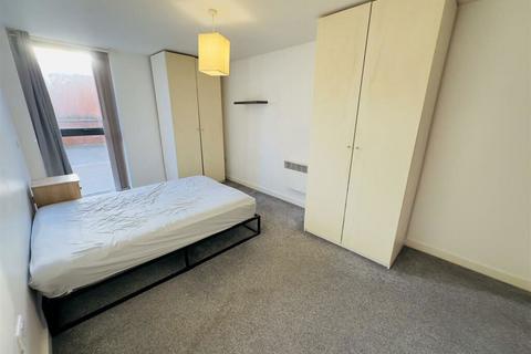 2 bedroom flat for sale, Bury Street, Salford, Greater Manchester, M3 7DY