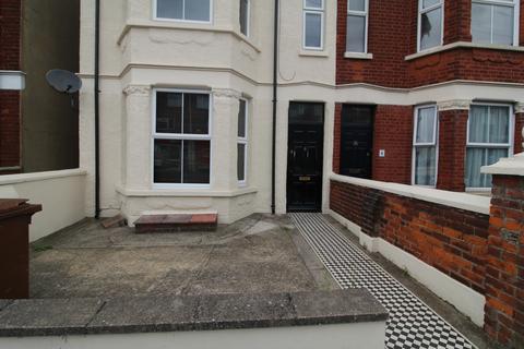 1 bedroom flat to rent, Watling Street,  Gillingham, ME7