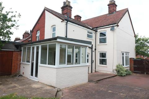 3 bedroom semi-detached house to rent, Norwich Road, Wymondham, Norfolk, NR18