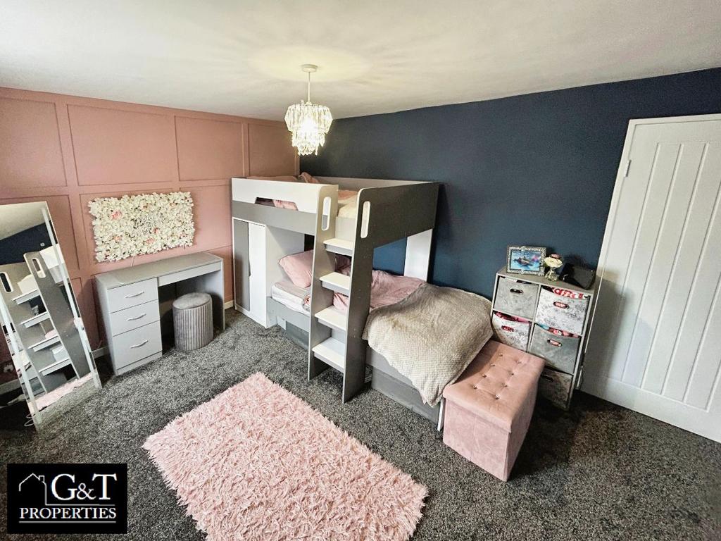 2nd Bedroom