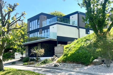 Valongis, Alderney, Guernsey, GY9