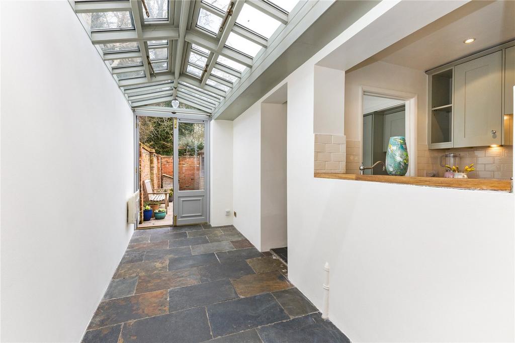 Kitchen/Dining