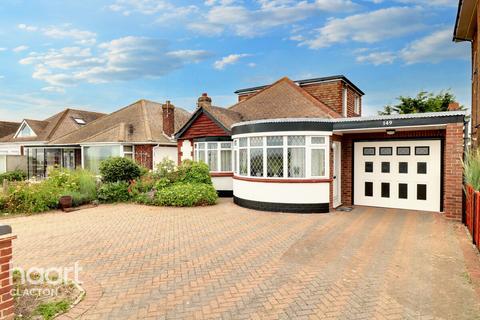 4 bedroom detached bungalow for sale, Marine Parade East, Clacton-On-Sea