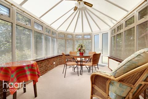 4 bedroom detached bungalow for sale, Marine Parade East, Clacton-On-Sea