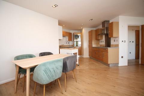 2 bedroom flat for sale, City Tower, 3 Limeharbour, Canary Wharf E14