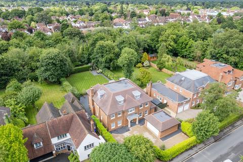 5 bedroom detached house for sale, Gregories Road, Beaconsfield, HP9