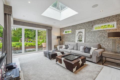 5 bedroom detached house for sale, Gregories Road, Beaconsfield, HP9