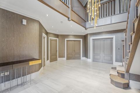 76 Gregories Road, Beaconsfield, HP9 1HL