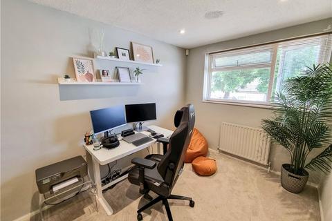 2 Bicknor Road, Orpington, BR6 0TS