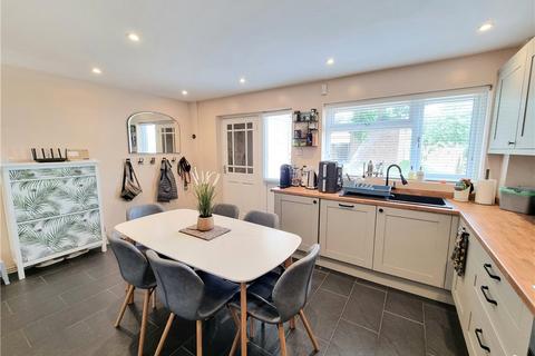 2 Bicknor Road, Orpington, BR6 0TS