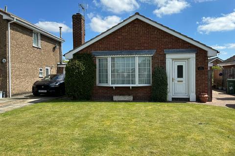 3 bedroom bungalow for sale, The Hawthorns, Riccall, York, YO19