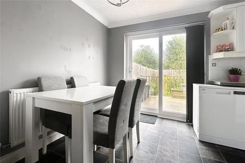 6 Coniston Way, Littlehampton, BN17 6SR