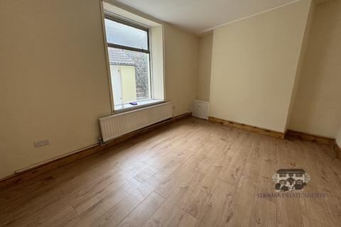 4 bedroom terraced house to rent, Zion Terrace, Tonypandy, Rhondda Cynon Taff, CF40 2AB