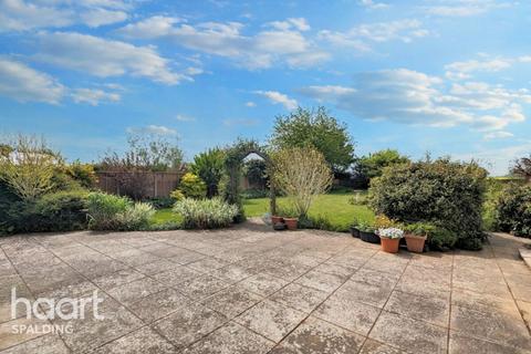 4 bedroom detached bungalow for sale, Sutton Bridge PE12