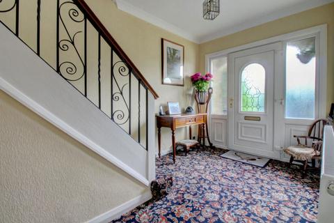 37 Heathfield, Leeds, LS16 7AB