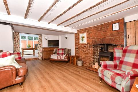 3 bedroom end of terrace house for sale, Red Hill, Wateringbury, Maidstone, Kent