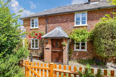 3 bedroom end of terrace house for sale, Red Hill, Wateringbury, Maidstone, Kent