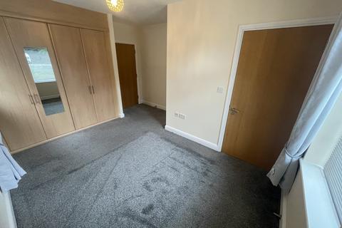 2 bedroom flat to rent, Middlepark Drive, Northfield, Birmingham, B31