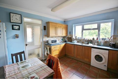 2 bedroom bungalow for sale, Cowbit Road, Lincolnshire PE11