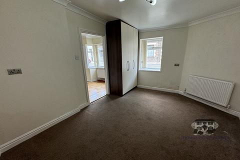 3 bedroom terraced house to rent, Ynyscynon Road, Tonypandy, Rhondda Cynon Taff, CF40 2LL