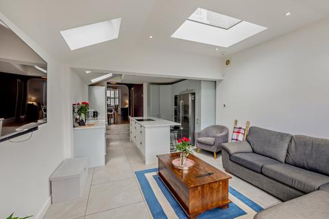 132 Arthur Road, Windsor, SL4 1RY