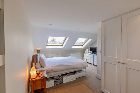 132 Arthur Road, Windsor, SL4 1RY