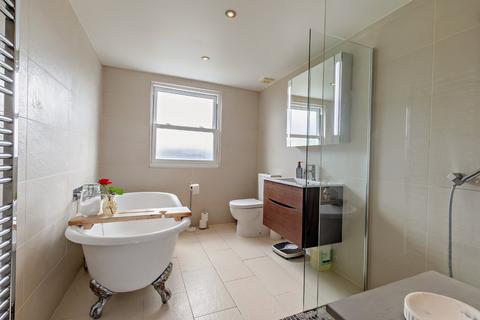 132 Arthur Road, Windsor, SL4 1RY