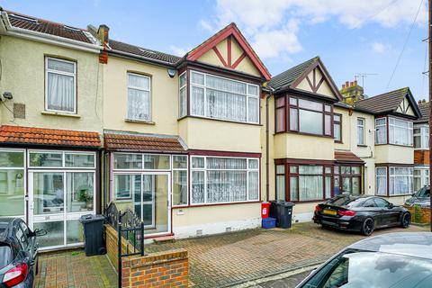 4 bedroom house for sale, Mafeking Avenue, Newbury Park, IG2