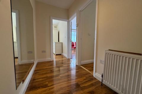 3 bedroom flat to rent, london, NW10