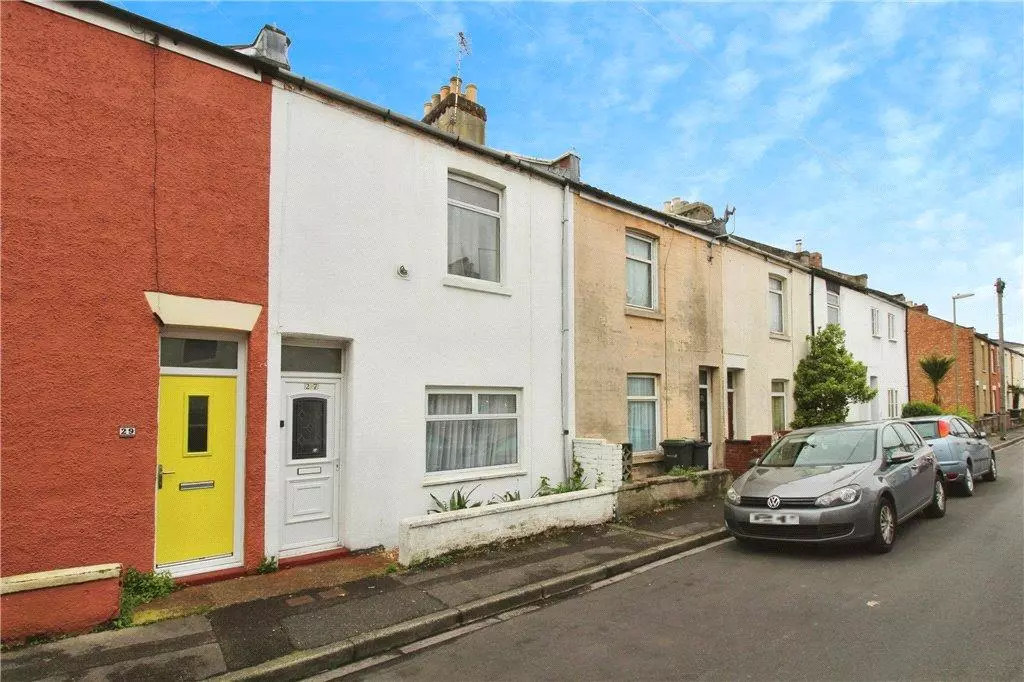 2 bedroom terraced house for sale