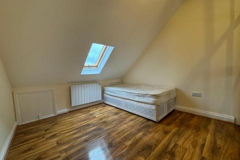 3 bedroom flat to rent, london, NW10