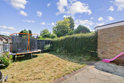 3 bedroom terraced house for sale, Alders Avenue, East Grinstead, RH19