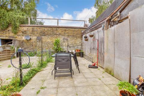 2 bedroom ground floor flat for sale, Lea Bridge Road, Leyton, Waltham Forest