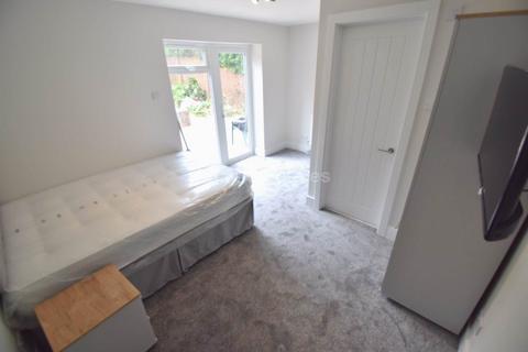 1 bedroom in a house share to rent, Oxford Road, Reading