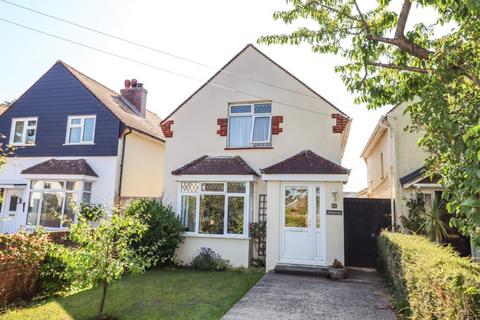 2 bedroom detached house for sale, St Leonard’s Avenue, Hayling Island