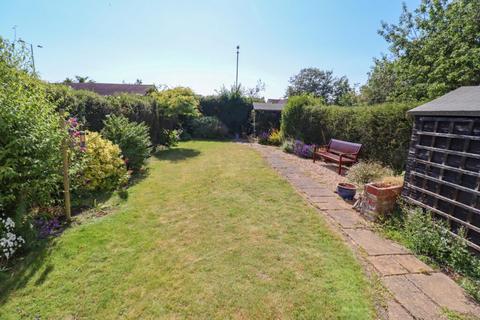 2 bedroom detached house for sale, St Leonard’s Avenue, Hayling Island