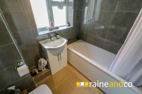Flat, 14 Talbot Road, Hatfield, AL10 0QY