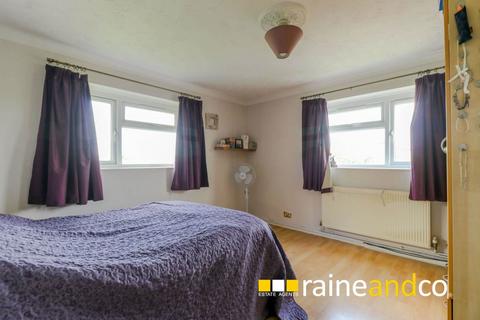 Flat, 14 Talbot Road, Hatfield, AL10 0QY